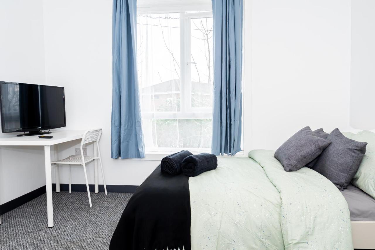 Shirley House 3, Guest House, Self Catering, Self Check In With Smart Locks, Use Of Fully Equipped Kitchen, Close To City Centre, Ideal For Longer Stays, Walking Distance To Bat, 20 Min Drive To Fawley Refinery, Excellent Transport Links Southampton Ngoại thất bức ảnh