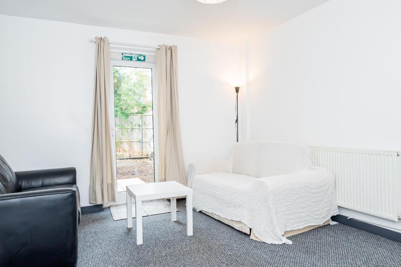 Shirley House 3, Guest House, Self Catering, Self Check In With Smart Locks, Use Of Fully Equipped Kitchen, Close To City Centre, Ideal For Longer Stays, Walking Distance To Bat, 20 Min Drive To Fawley Refinery, Excellent Transport Links Southampton Ngoại thất bức ảnh