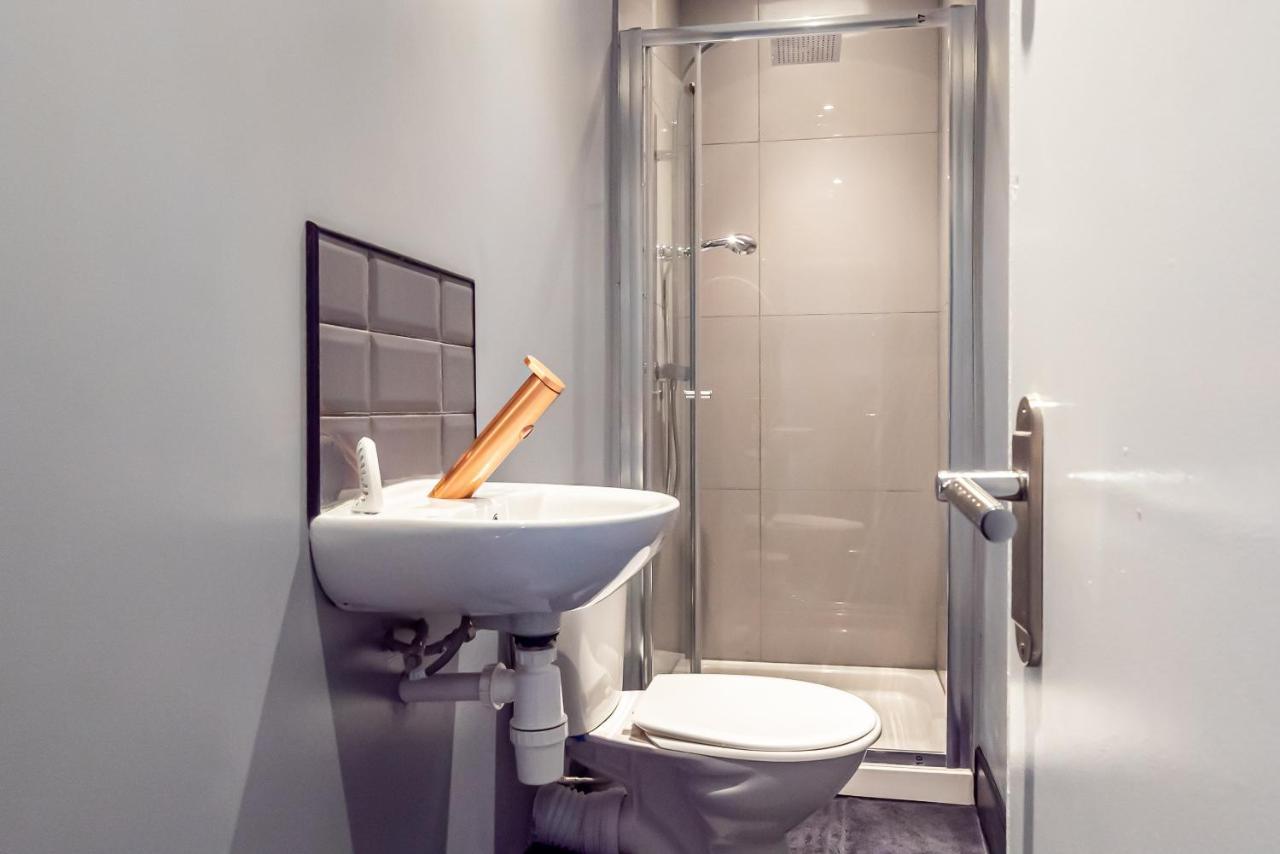 Shirley House 3, Guest House, Self Catering, Self Check In With Smart Locks, Use Of Fully Equipped Kitchen, Close To City Centre, Ideal For Longer Stays, Walking Distance To Bat, 20 Min Drive To Fawley Refinery, Excellent Transport Links Southampton Ngoại thất bức ảnh