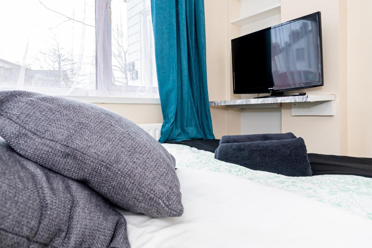 Shirley House 3, Guest House, Self Catering, Self Check In With Smart Locks, Use Of Fully Equipped Kitchen, Close To City Centre, Ideal For Longer Stays, Walking Distance To Bat, 20 Min Drive To Fawley Refinery, Excellent Transport Links Southampton Ngoại thất bức ảnh