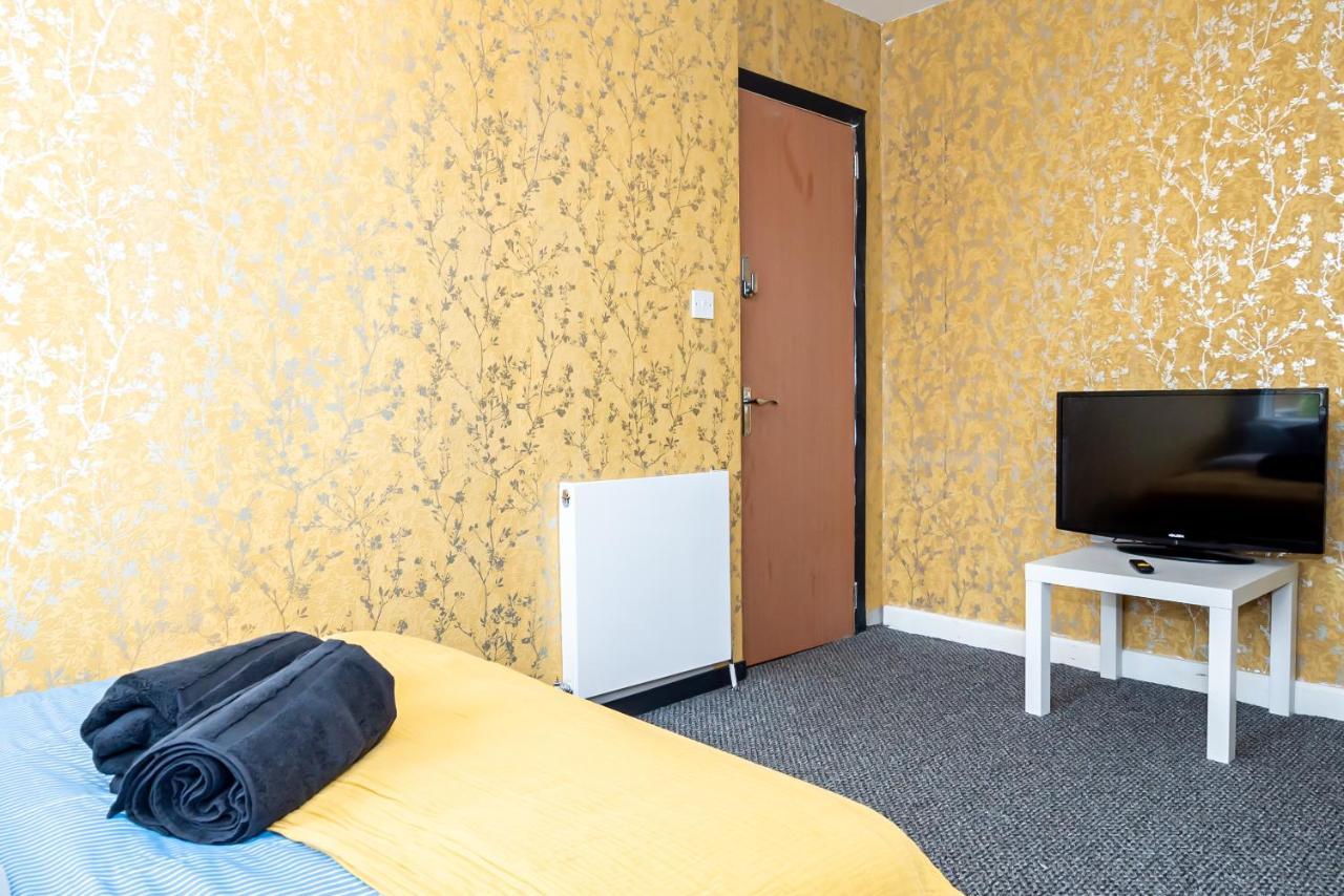 Shirley House 3, Guest House, Self Catering, Self Check In With Smart Locks, Use Of Fully Equipped Kitchen, Close To City Centre, Ideal For Longer Stays, Walking Distance To Bat, 20 Min Drive To Fawley Refinery, Excellent Transport Links Southampton Ngoại thất bức ảnh